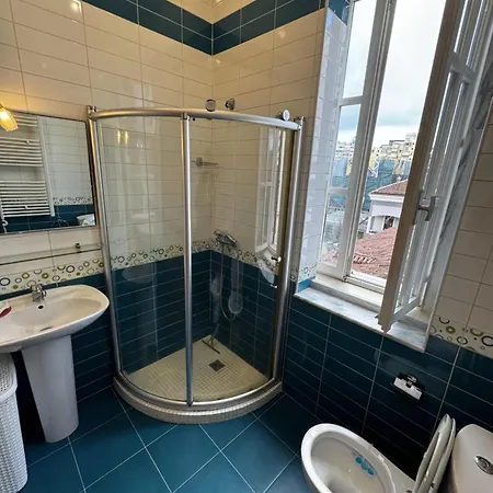 Amazing View & Location -central Apartman Tirana